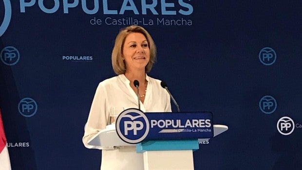 Cospedal deja su cargo del PP en La Mancha: «Una tiene que saber cuándo dar un paso atrás»