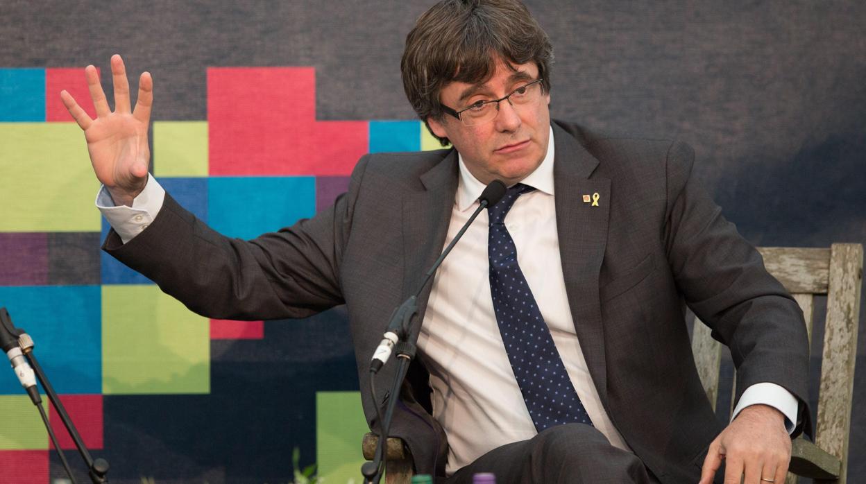 Puigdemont viaja a Suiza para participar en una fiesta del cantón del Jura