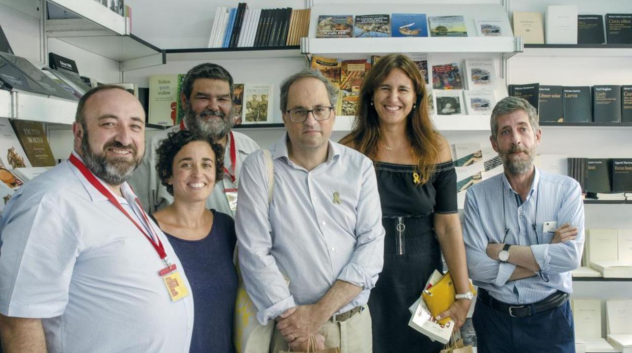 Imagen de la visita de Quim Torra a la caseta del Instituto de Estudios Baleáricos.