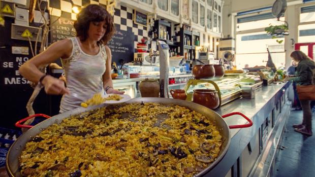 Valencia celebra por primera vez el Día Mundial de la Paella