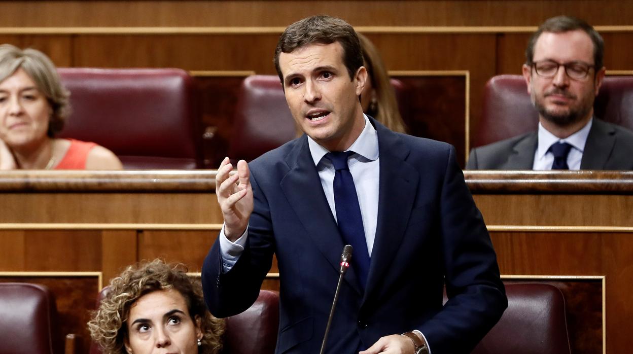 El líder del PP, Pablo Casado, durante su intervención en la sesión de control al Gobierno en el Congreso