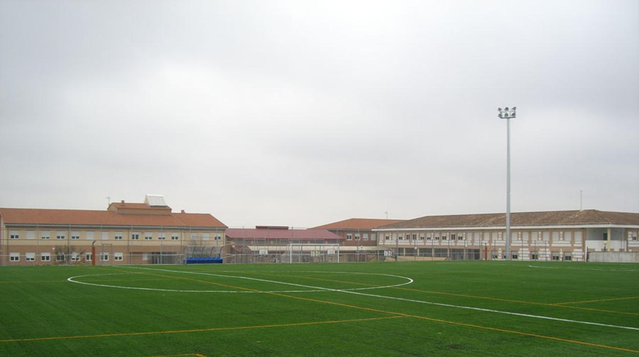 Campo de futbol del Mora Club de Fútibol