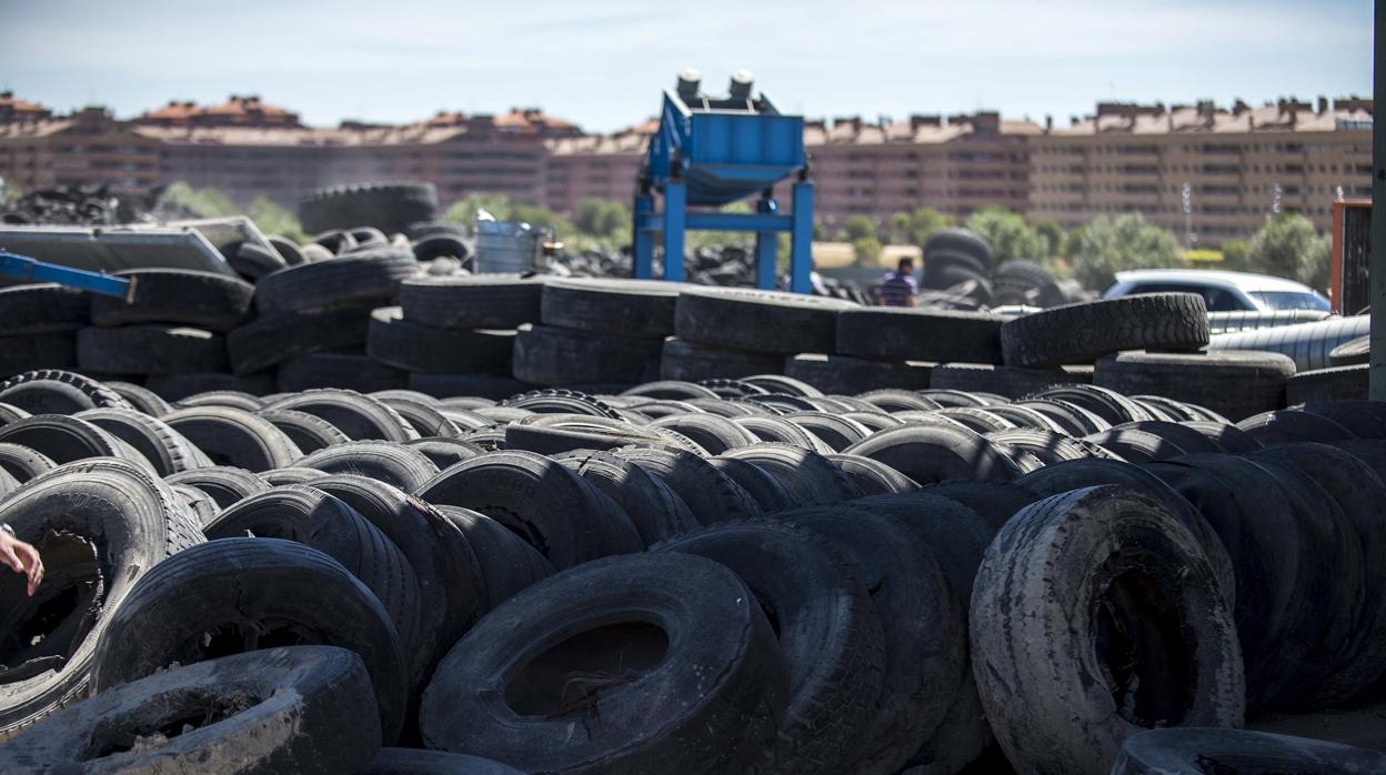 Vertedero de neumáticos en Seseña (Toledo), donde se produjo el incendio de 2016