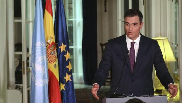 Pedro Sánchez respalda a Delgado y dice que su Gobierno «no admite chantajes»