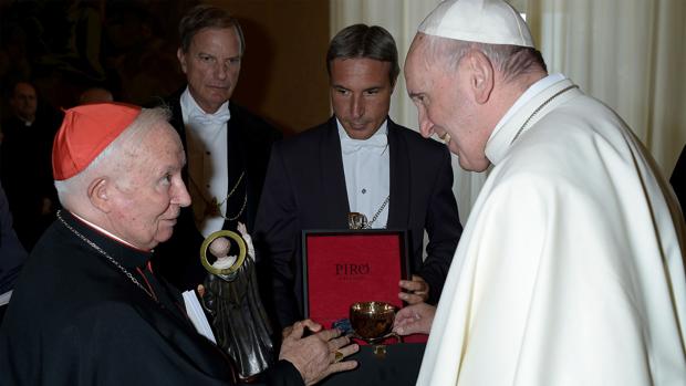 El cardenal Cañizares invita al Papa Francisco a visitar Valencia