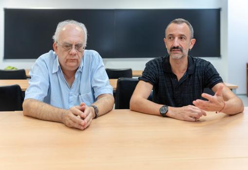 El director del Instituto de Investigación en Matemáticas, Félix Delgado, y el coordinador de grado de Matemáticas en la Uva, Philippe Giménez