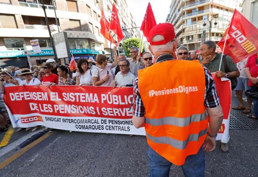 Jubilados este lunes en la manifestación de las pensiones