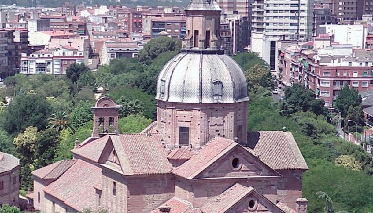Iberdrola va a renovar la iluminación exterior de la basílica del Prado de Talavera