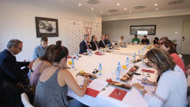 Pedro Sánchez y Pablo Casado coincidirán en el congreso de la Empresa Familiar