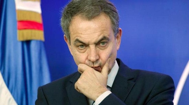 Zapatero insta a los independentistas a abandonar las posiciones «irreductibles»