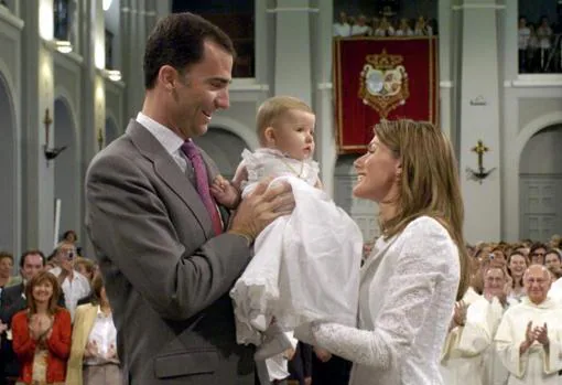 Don Felipe y Doña Letizia presentaron a su hija Leonor a la Virgen en 2006