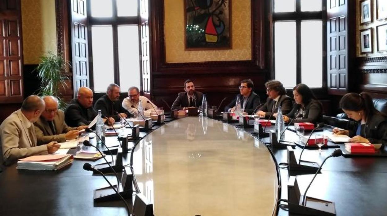 Reunión de la Mesa del Parlamento catalán reunida este lunes