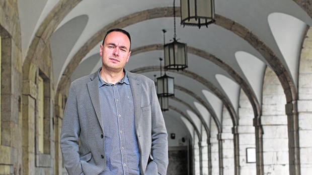 Dimite un diputado de Podemos en Cantabria tras un expediente por insultar y amenazar a dos compañeras