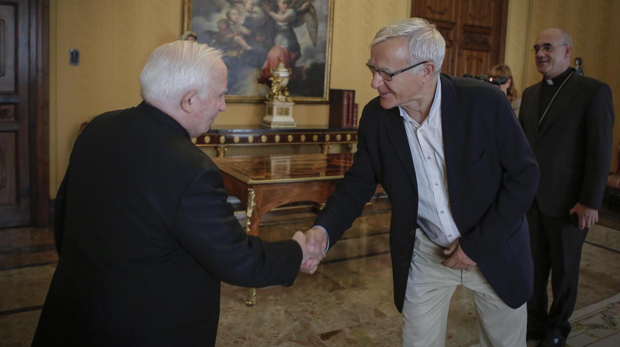 Imagen de la reunión mantenida por Joan Ribó y Antonio Cañizares