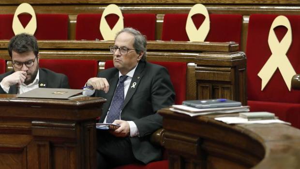 El Parlament aprueba reprobar al Rey por su actuación tras el 1-O y reclama abolir la Monarquía