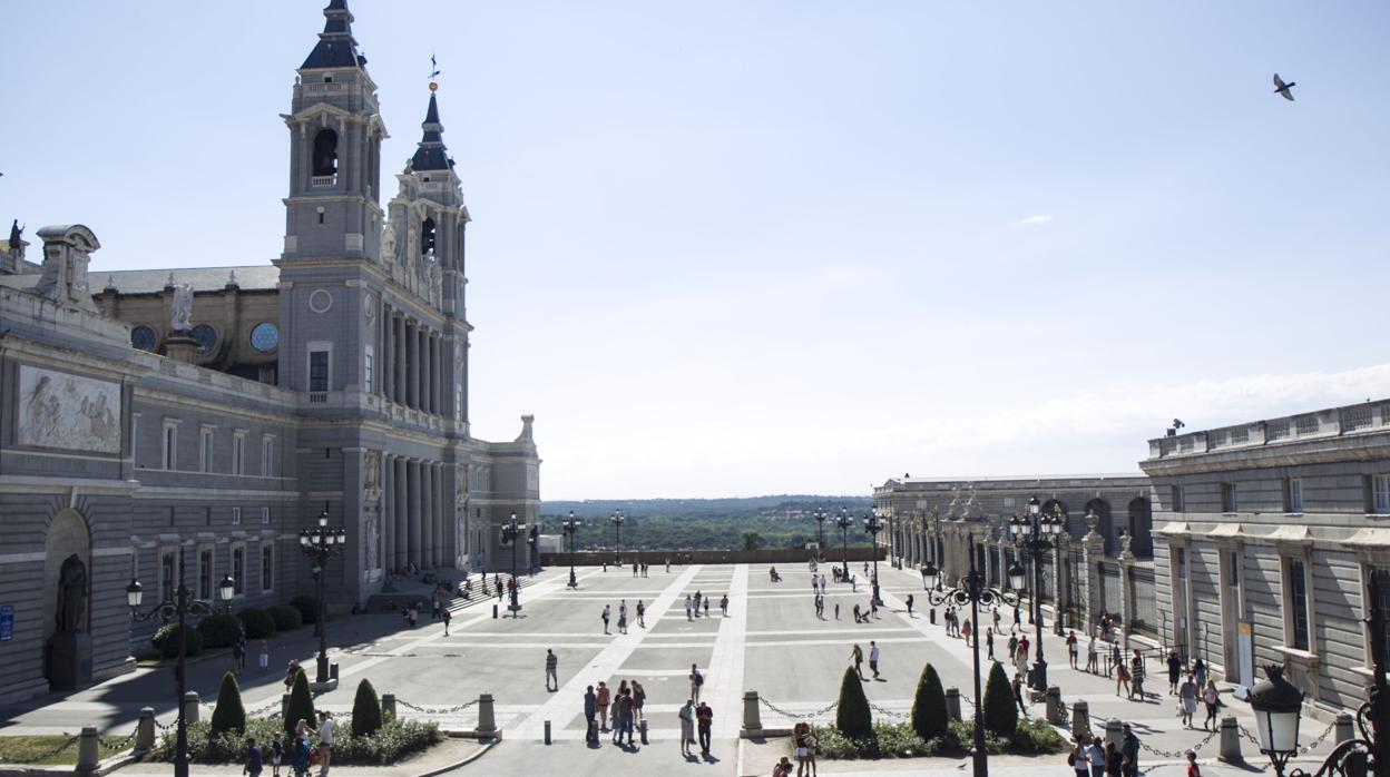 De forma gratuita se podrá acceder a la plaza de la Armería del Palacio Real