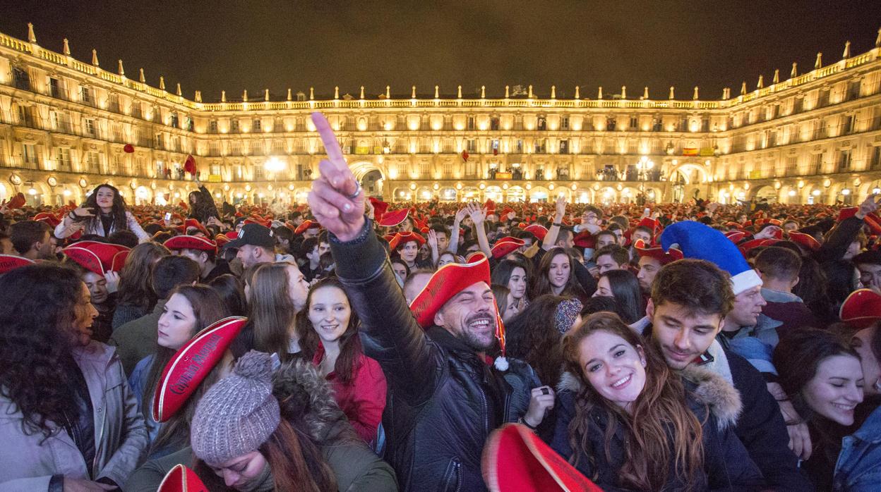 La Plaza Mayor de Salamanca durante la Nochevieja Universitaria, en una imagen de archivo