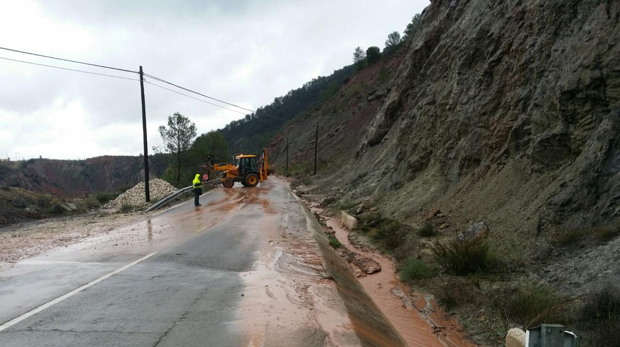 Imagen de la carretera que une Quesa y Bicorp