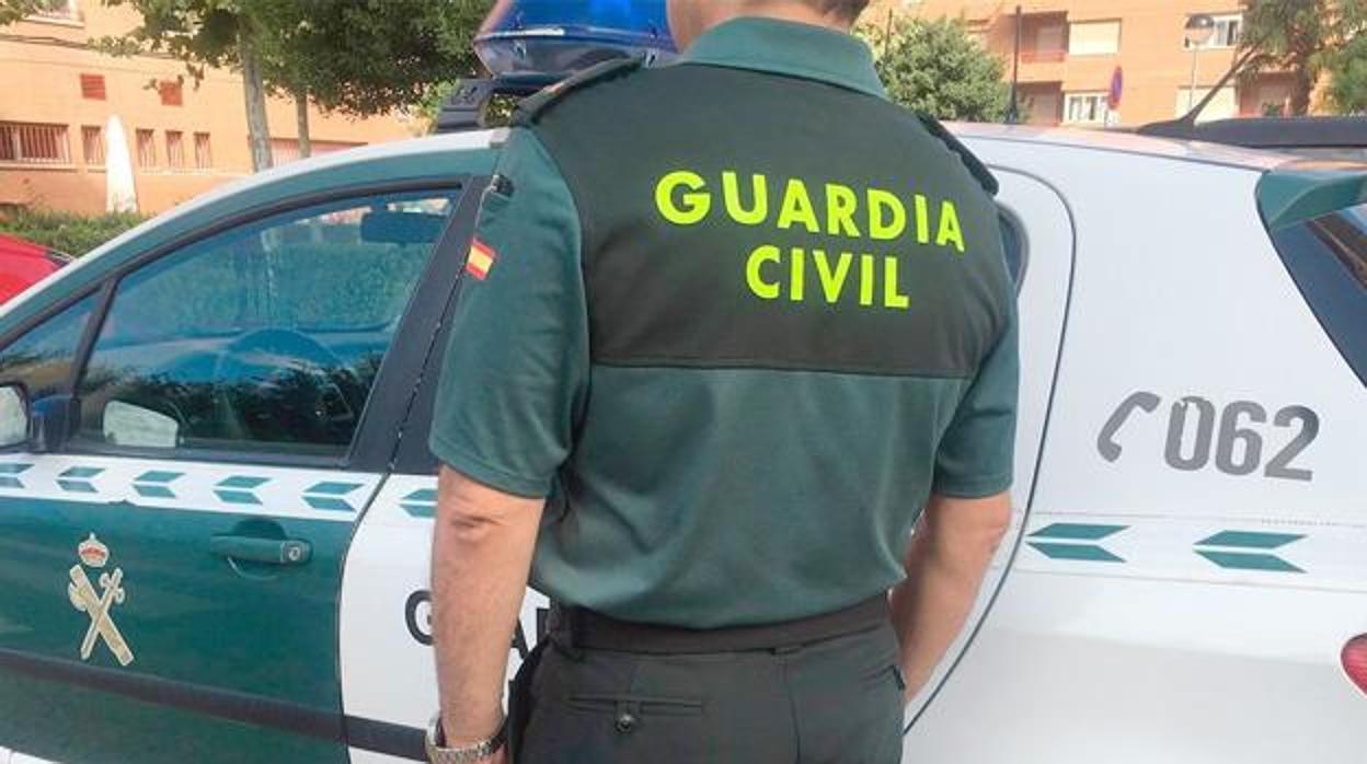 La Guardia Civil ha tenido que atender a una mujer olvidada en una gasolinera en la provincia de Zamora