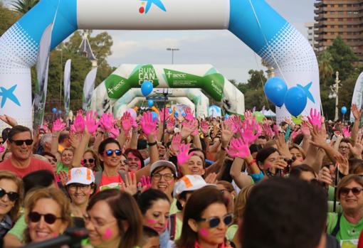 Récord en la carrera contra el cáncer en Valencia: más de 10.000 personas y más de 50.000 euros recaudados