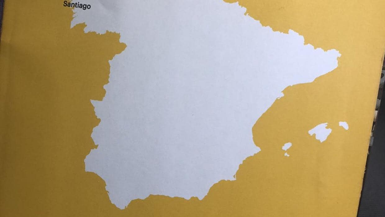 Vueling «olvida» a Canarias en el mapa de una revista para pasajeros