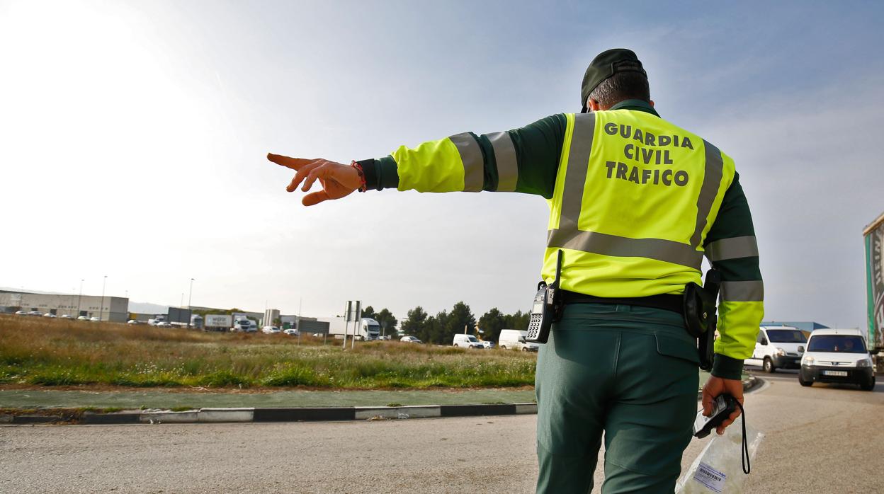 Imagen de archivo de un agente de la Guardia Civil de Tráfico