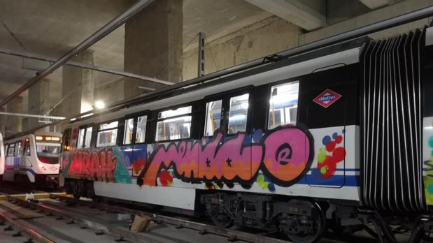 La laxitud de la Ley del Menor provoca un aumento de grafiteros en el Metro