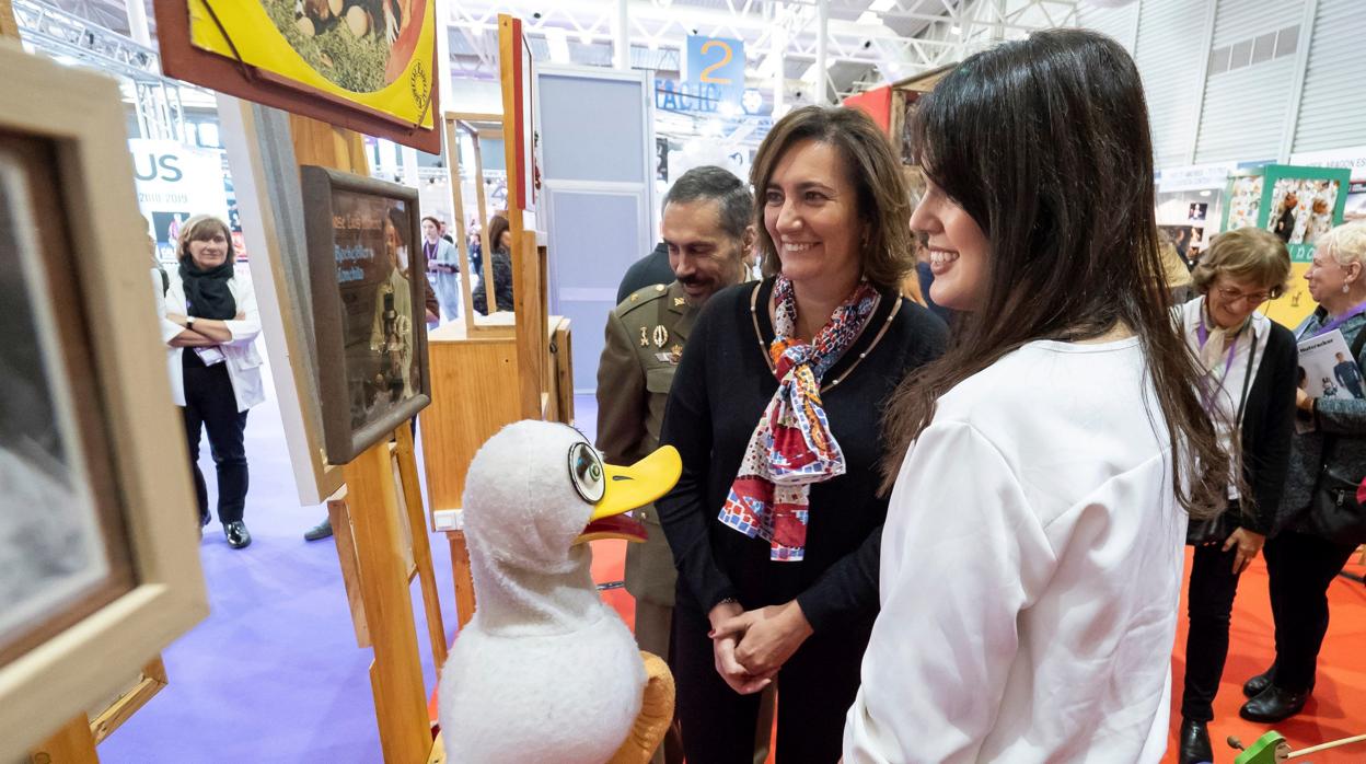 La consejera de Cultura y Turismo, María Josefa García Cirac, ha participado de la inauguración de Mercartes