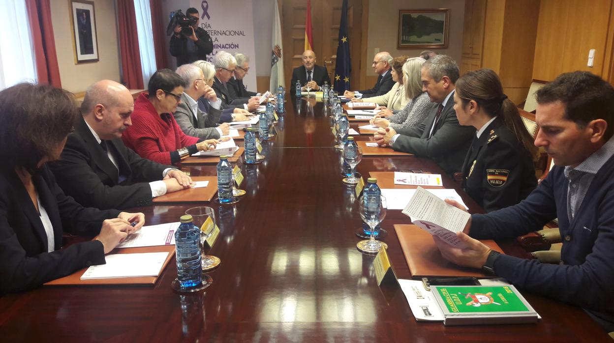 Imagen de la reunión mantenida este martes en La Coruña