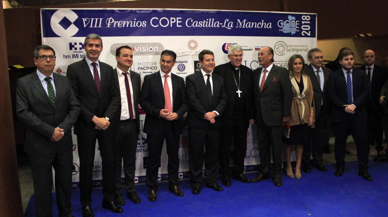 Auotidades políticas y eclesiásticas minutos antes de la entrega de premios Cope Castilla-La Mancha