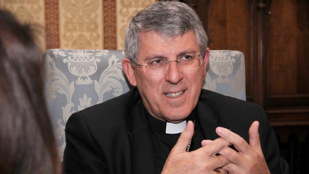 El arzobispo reconoce haber activado el protocolo de abusos «en alguna ocasión»