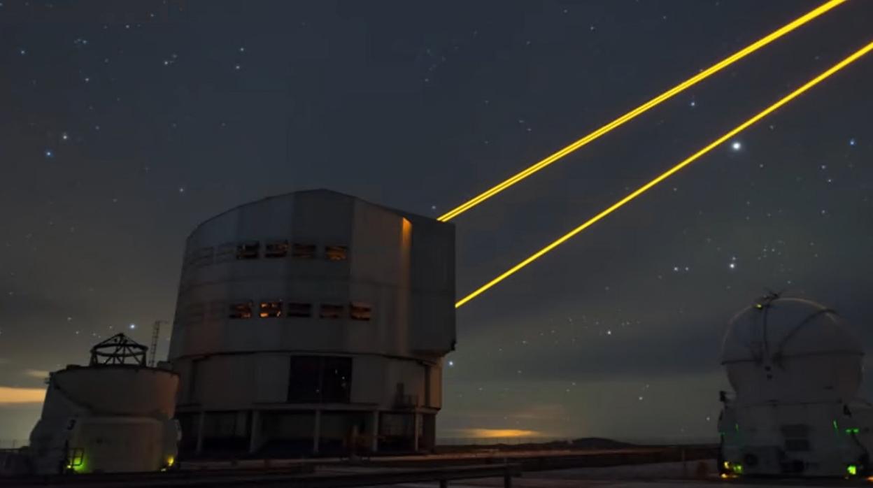 ¿Se puede mandar señales de luz a extraterrestres desde telescopios de Canarias?