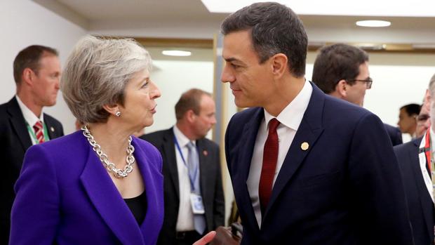 Sánchez propone a May un segundo referéndum para que el Reino Unido vuelva a la UE