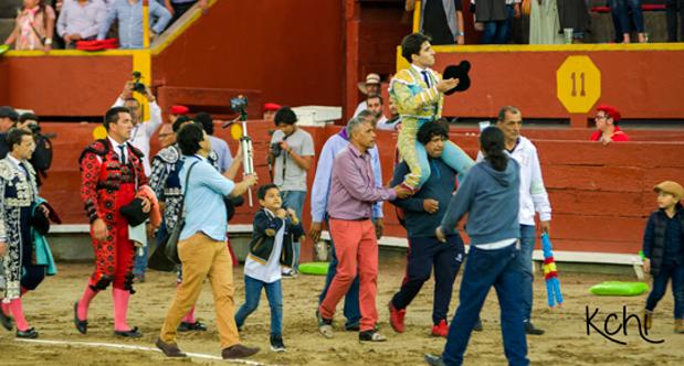 Álvaro Lorenzo indulta un toro en Lima