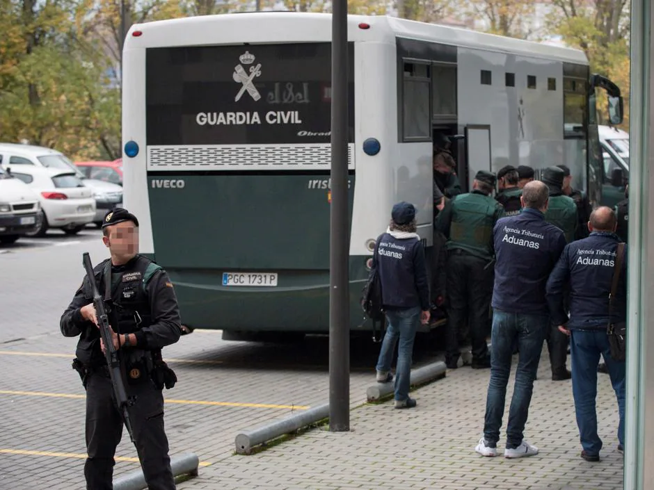 Llegada de los detenidos a Galicia, donde se ordenó la operación