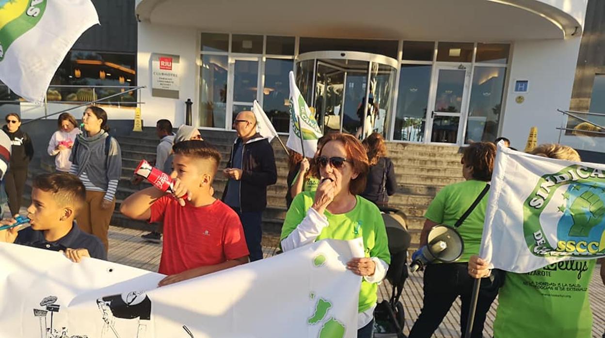 Despiden a una camarera de hotel por llevarse dos trozos de carne que iban a la basura