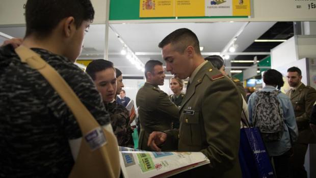 «El Gobierno y Defensa humillan con esta cesión al Ejército»