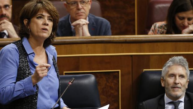 El Congreso reprueba a Dolores Delgado gracias a la abstención de ERC