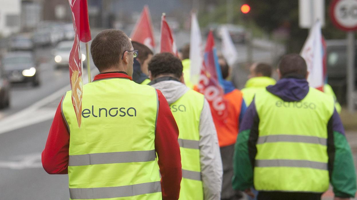 Acción de protesta de los trabajadores de Elnosa