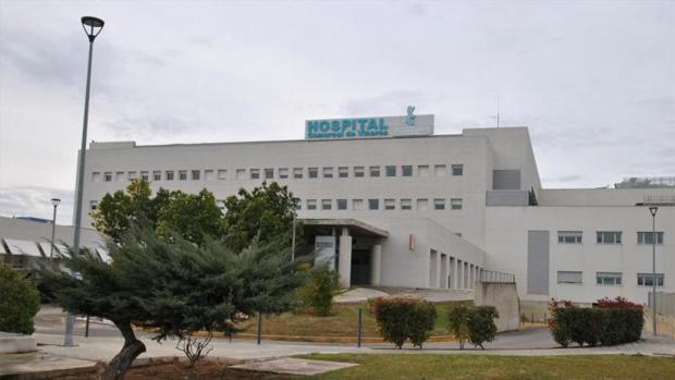 La familia de la niña fallecida tras ser atendida en el Hospital de Vinaròs interpone una querella criminal