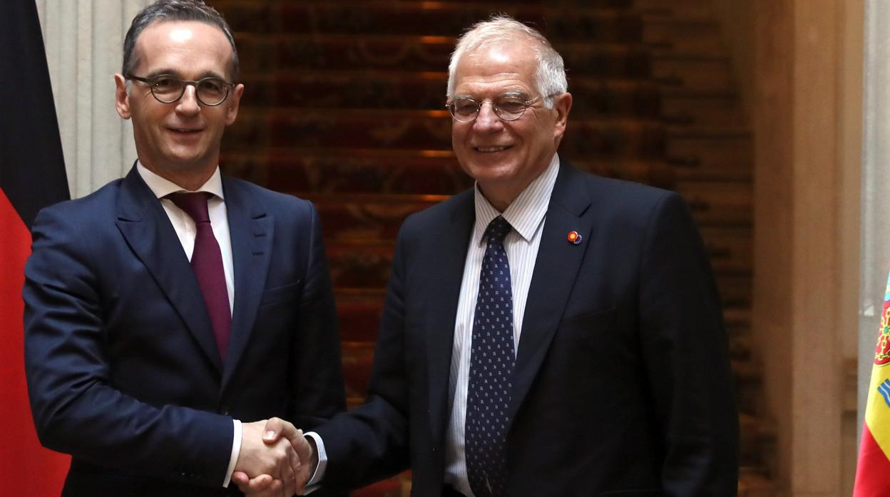 El ministro de Exterioes alemán, Heiko Maas, con su homólogo español, Josep Borrell, en Madrid