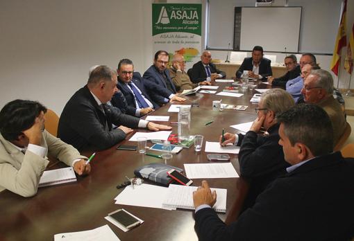 Reunión del Foro Pro Agua en la sede de Asaja de Alicante