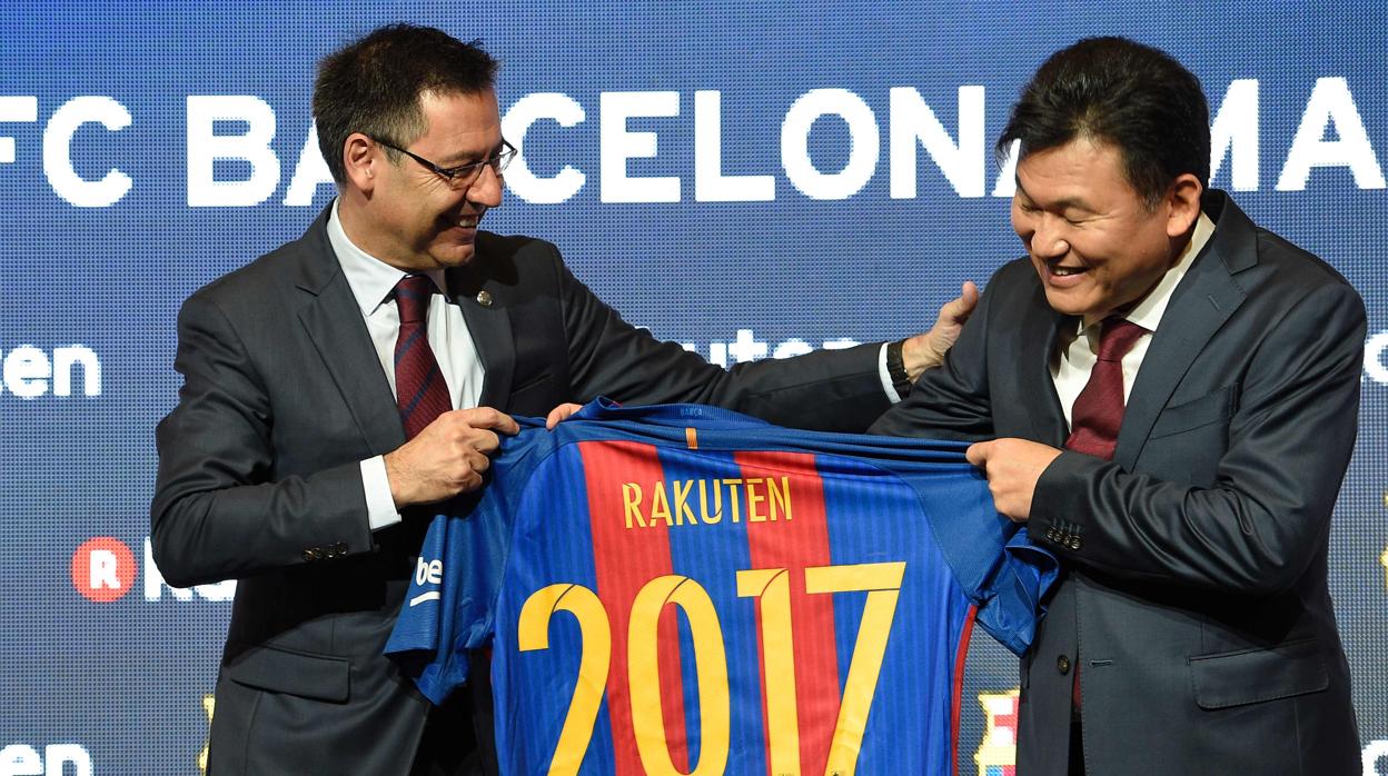 El presidente del Barça y el CEO de Rakuten en un acto publicitario