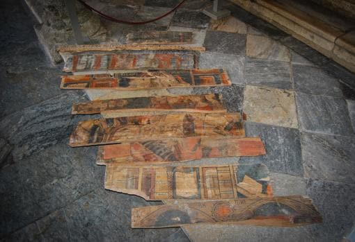 Encuentran unas tablas policromadas del XV en las obras del hotel de Pozo Amargo