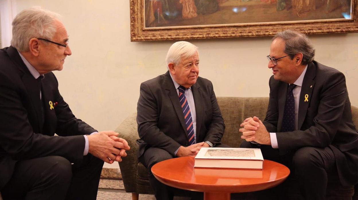 Torra con el ex-presidente esloveno, Milan Kučan, y el eurodiputado Ivo Vajgl
