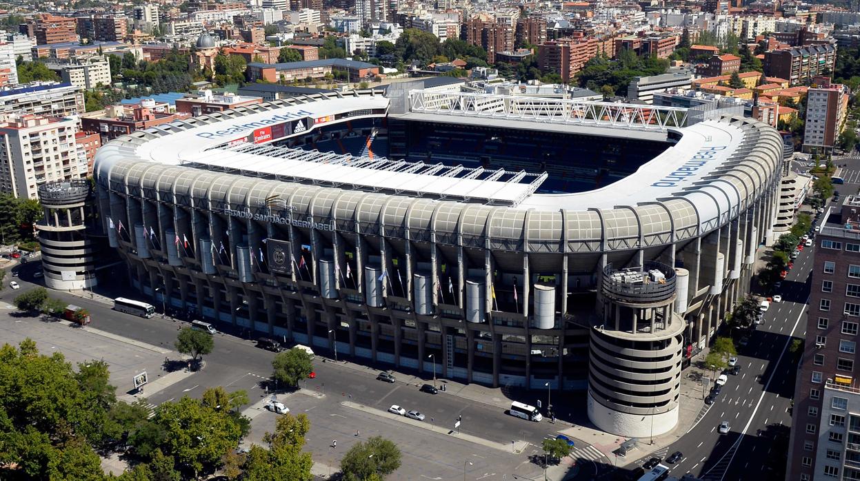 Exterior del estadio Santiago Bernabeu