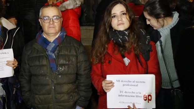 Unos 200 periodistas se concentran en Palma por «la libertad de prensa y de información»