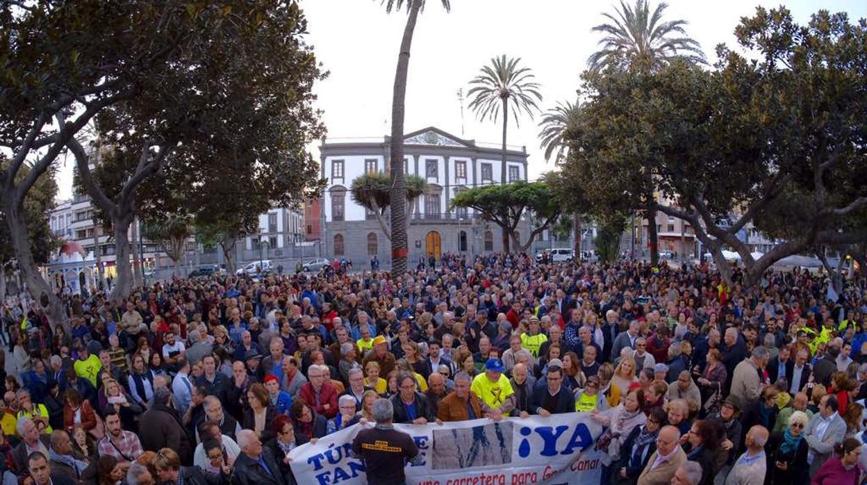 Los constructores de Canarias instan a Fomento a poner fin a la «deuda histórica» en carreteras