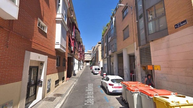 Detenido un joven de 18 años por abusar sexualmente de una chica en las escaleras de su casa