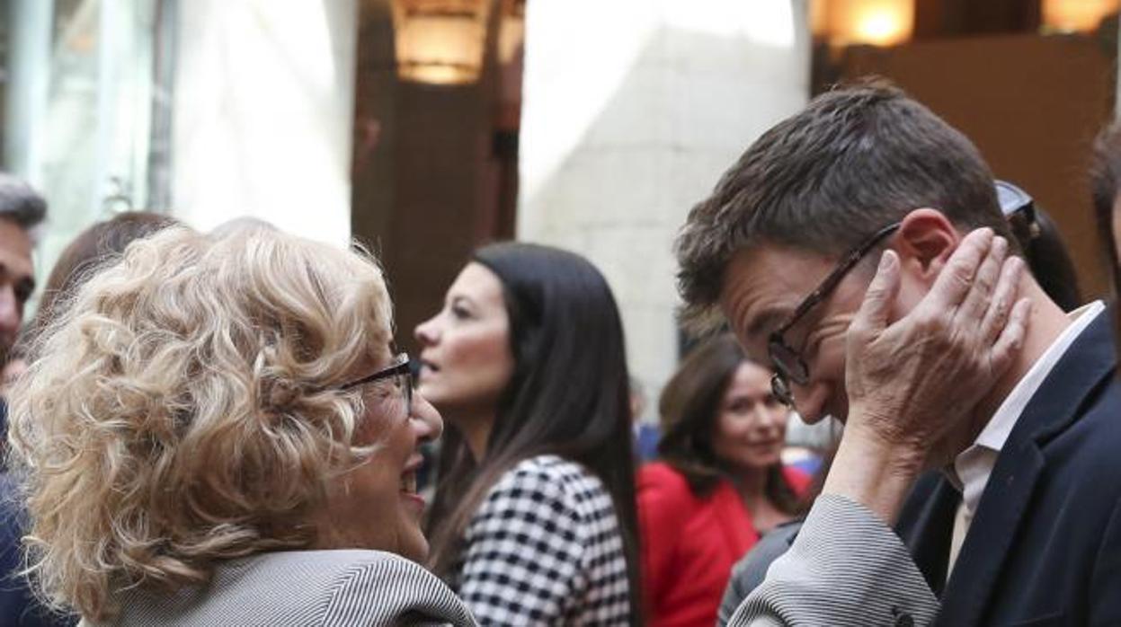 Carmena y Errejón en los actos de la Comunidad del pasado mayo